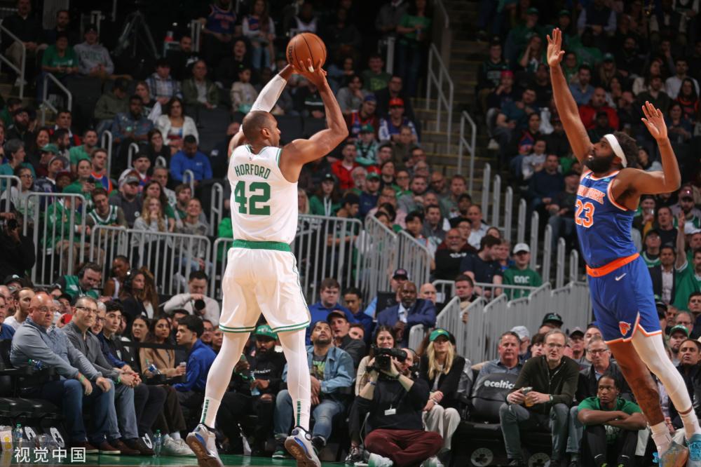 这位姑娘以 这位姑娘以