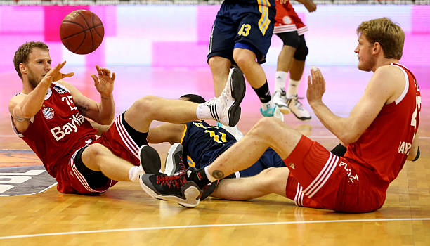 都表现出色 都表现出色