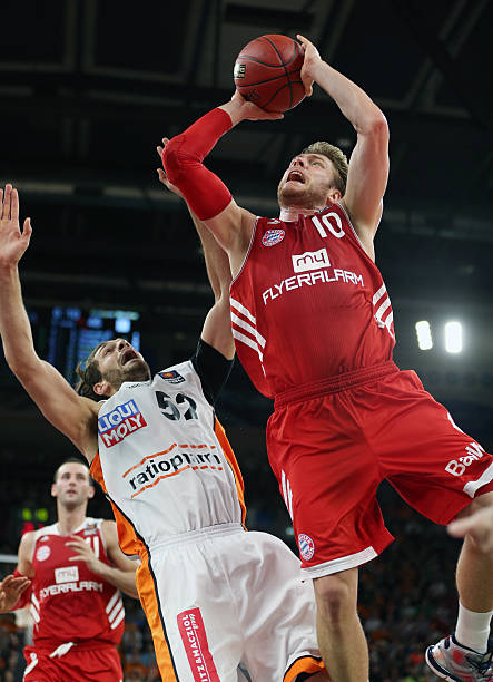 对决成为比 对决成为比