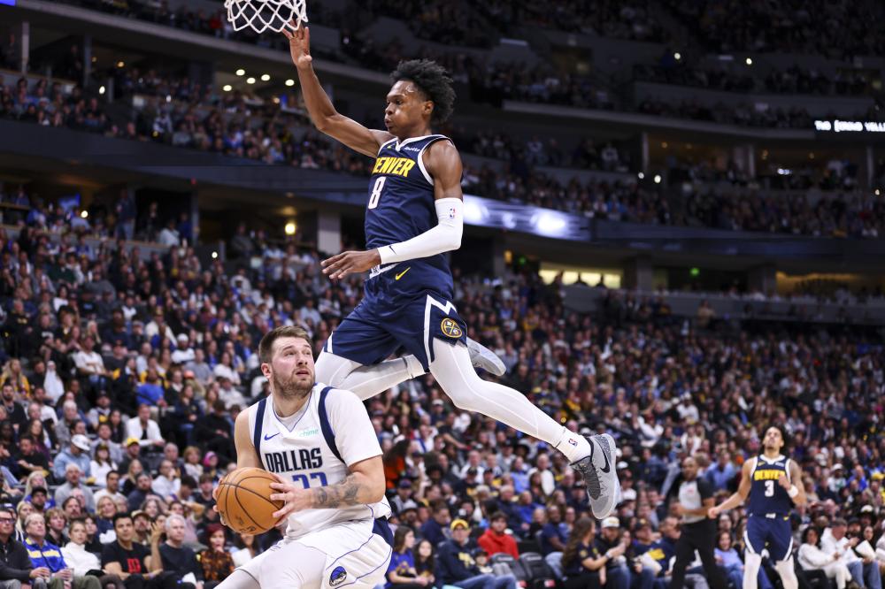 男篮对阵中 男篮对阵中